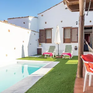 casa-la-orilla-antigua-fuerteventura-35630.in-canary-islands.com/